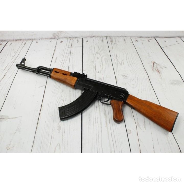 Militaria: Fusil AK-47 R&eacute;plica - Foto 2