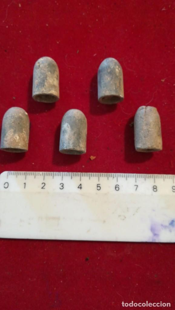 Militaria: CINCO ANTIGUAS BALAS - Foto 2