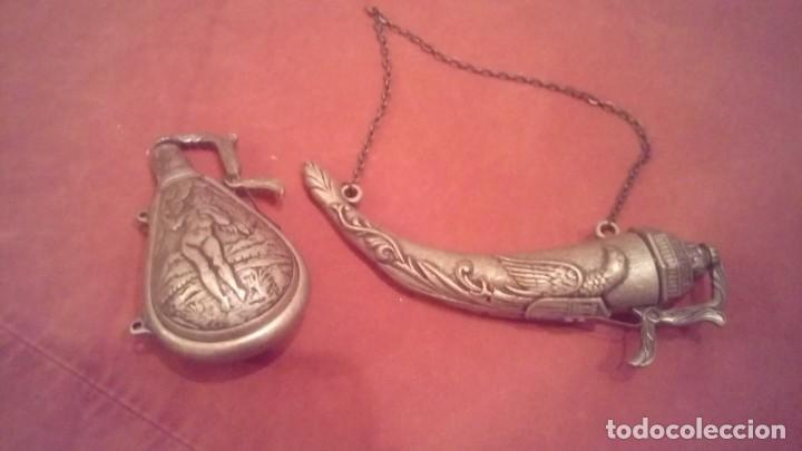 Militaria: 2 POLVORERAS ESTILO ARABE - Foto 1