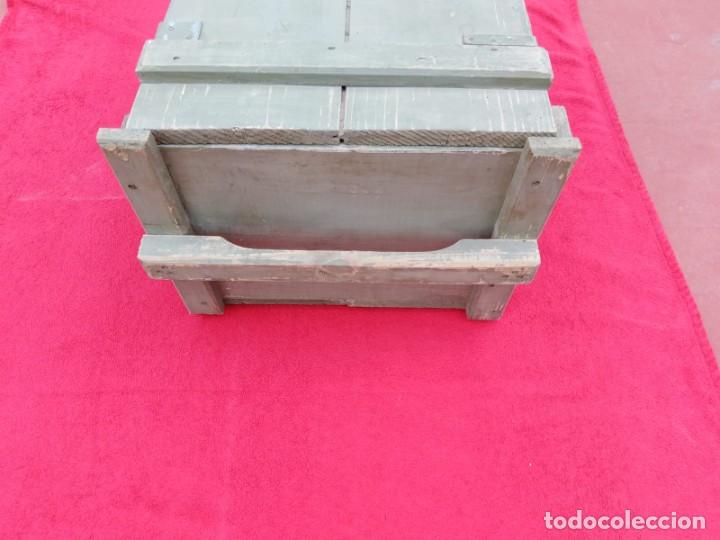 Militaria: Caja de granadas - Foto 3