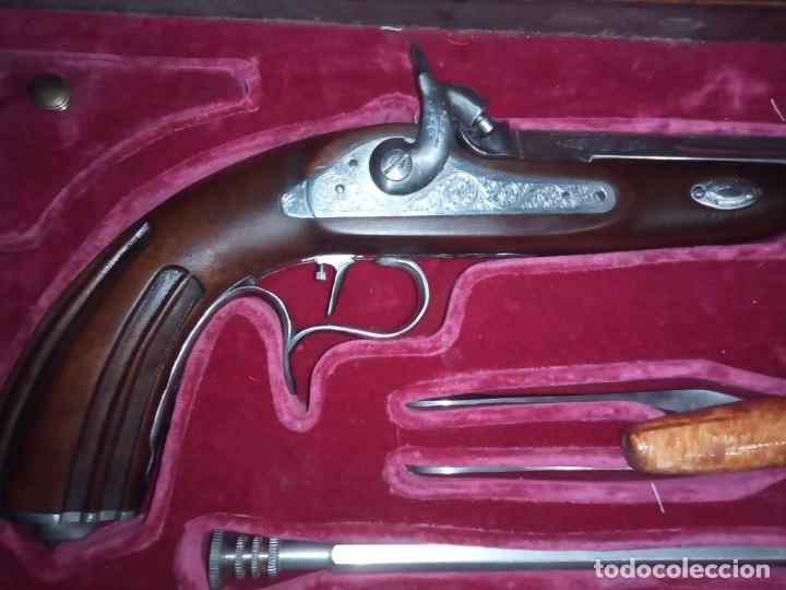 Militaria: PISTOLA DE DUELO EN CAJA CON SUS COMPLEMENTOS - Foto 2