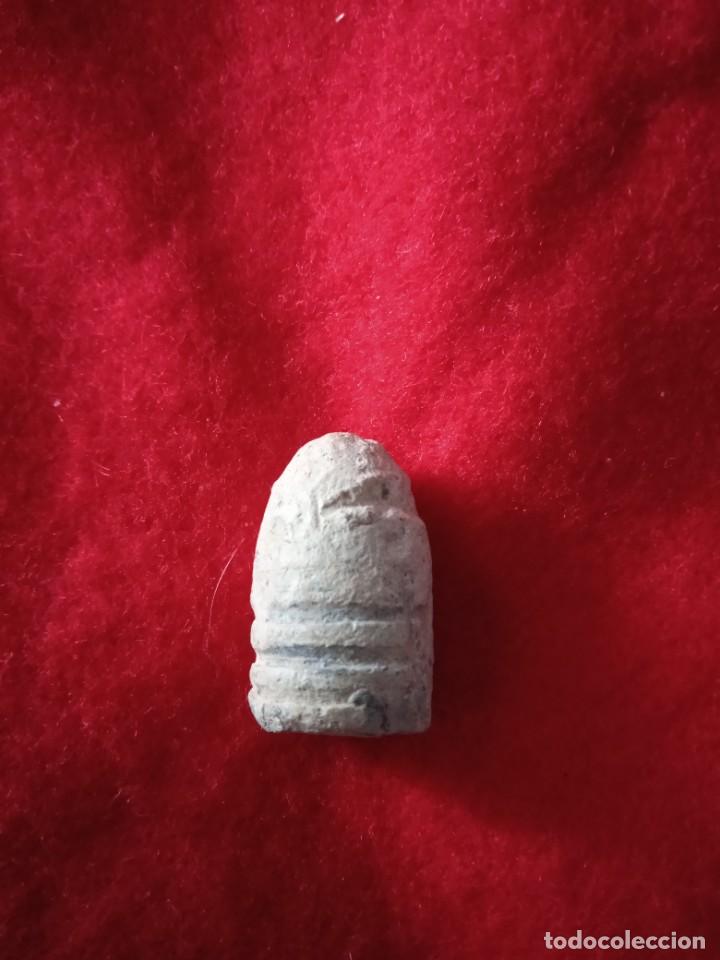 Militaria: Antigua bala Minie - Foto 1