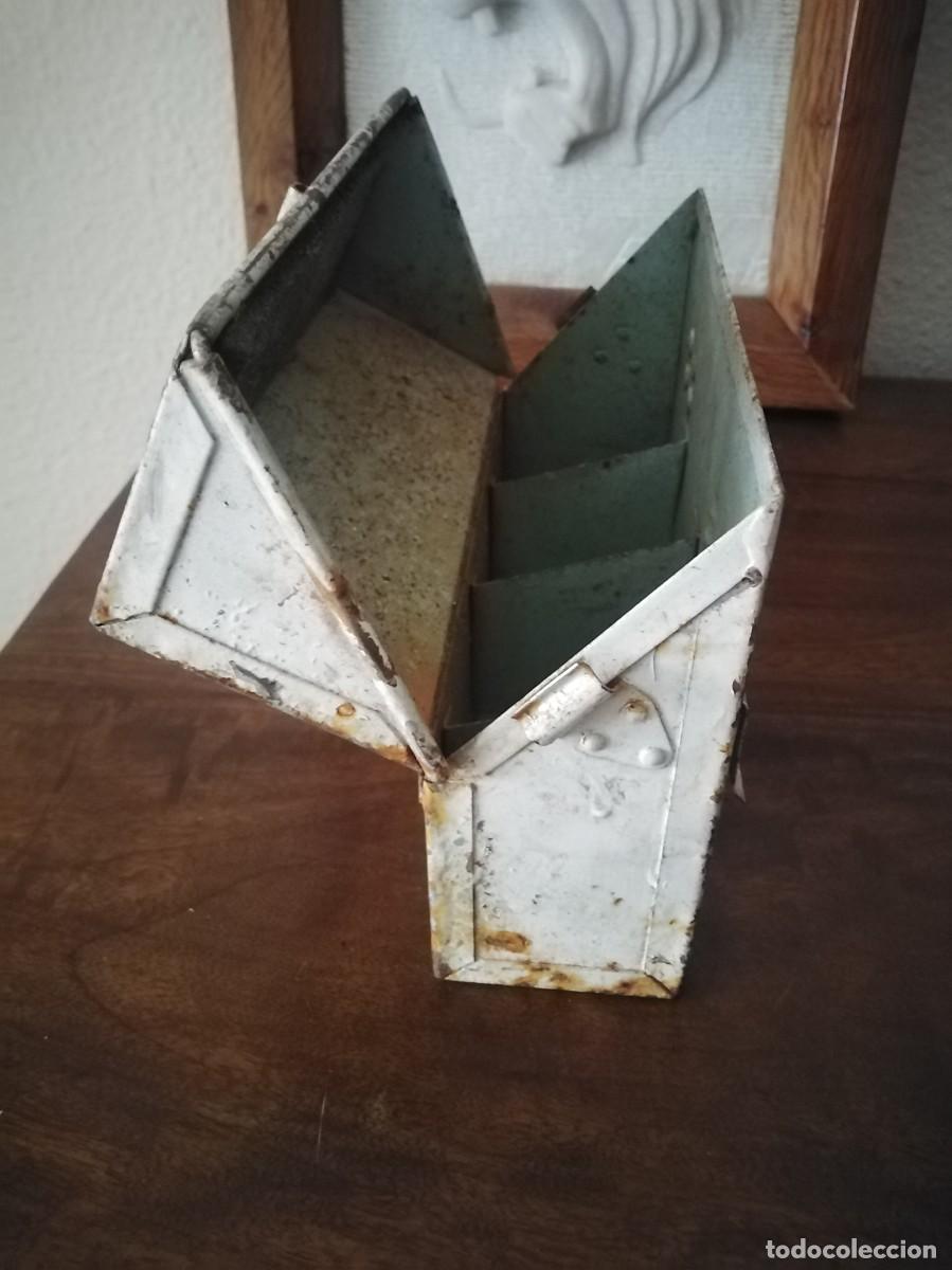 Militaria: Antigua Caja de municiones. Peque&ntilde;a. - Foto 12