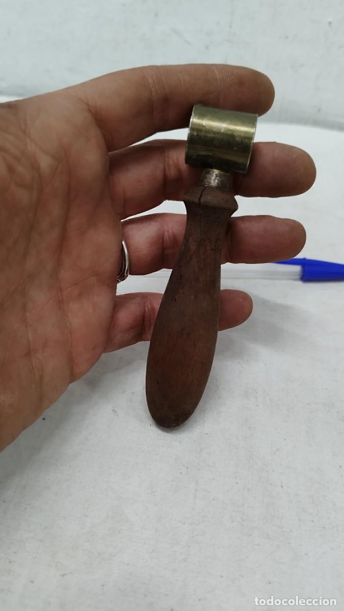 Militaria: Antigua herramienta para munici&oacute;n ,a identificar - Foto 2