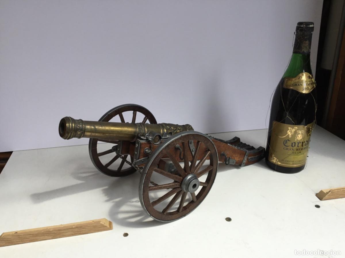 Militaria: Ca&ntilde;on bronce y madera luis XIV - Foto 1