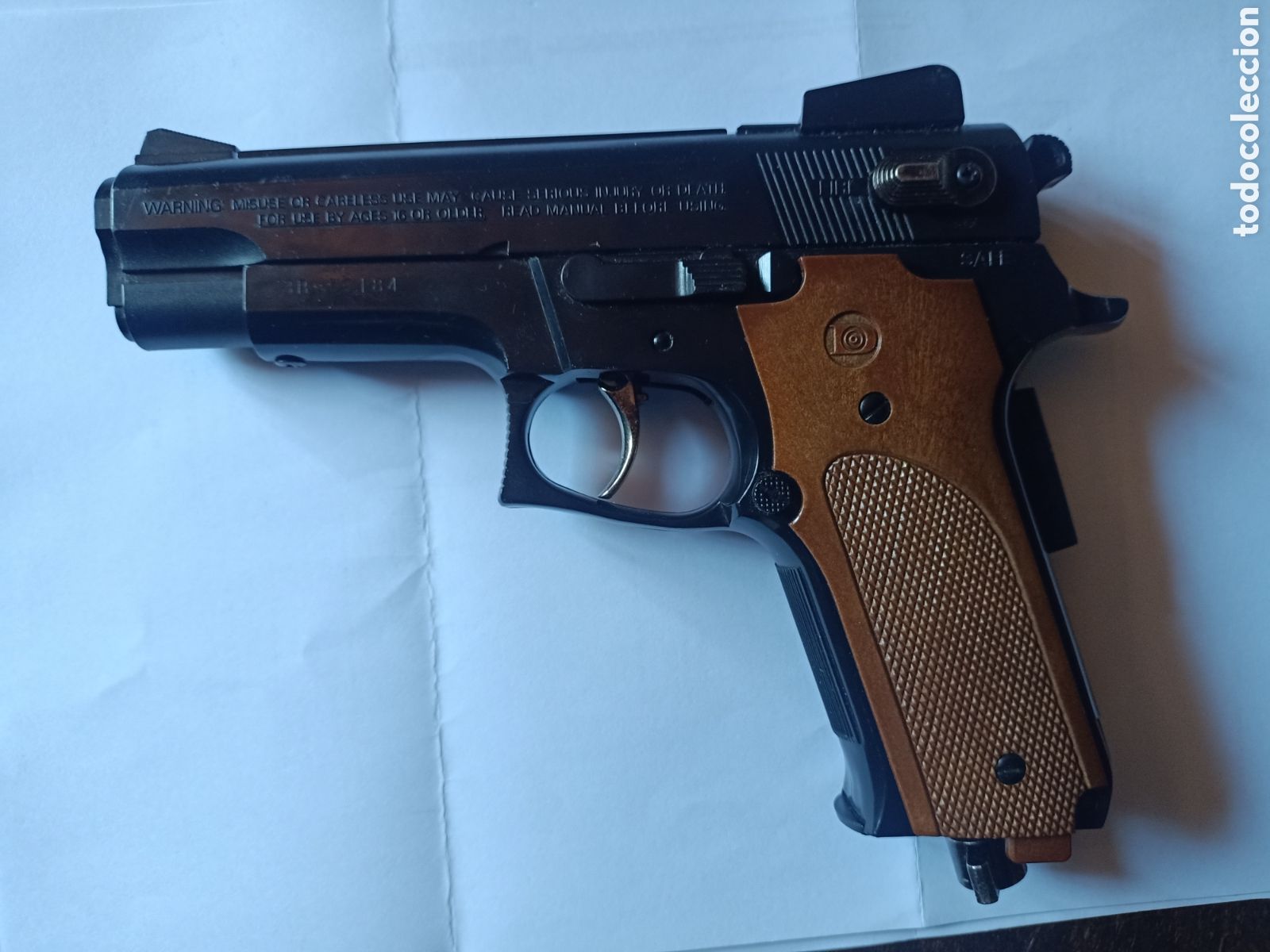 Militaria: Pistola de aire comprimido - Foto 1