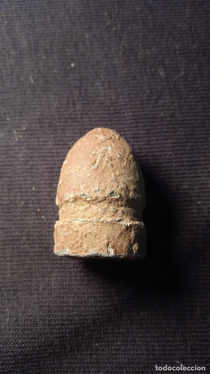 Militaria: Gran bala minie plomo. - Foto 1