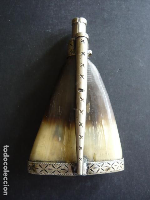 Militaria: POLVORERA EN ASTA Y METAL - Foto 2