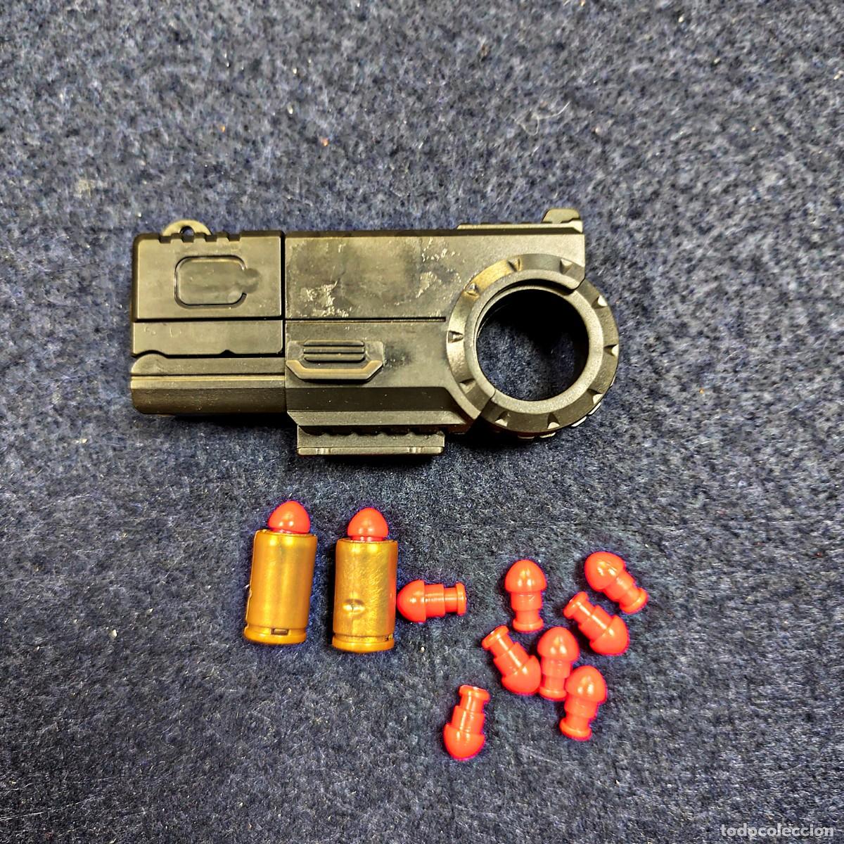 Militaria: PEQUE&Ntilde;A PISTOLA MONOTIRO NEGRA DE BALAS DE ESPUMA. CON MUNICION. MED. 9 X 5 CMS