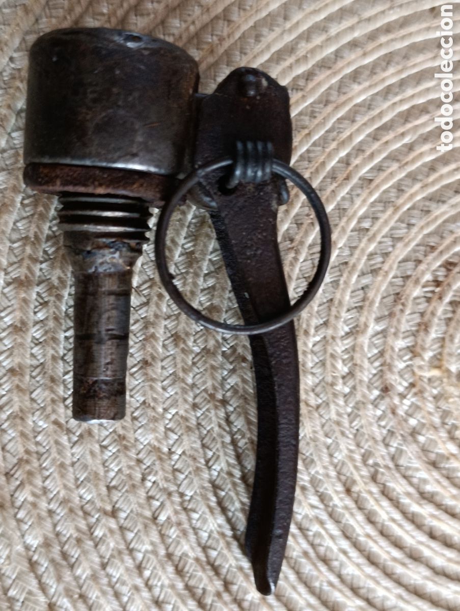 Militaria: Espoleta universal INERTE.