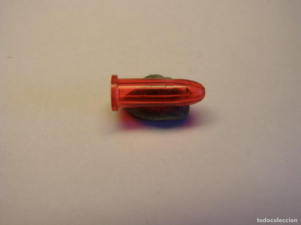 Militaria: Cartucho inerte aliviapercutores, calibre 22 corto.