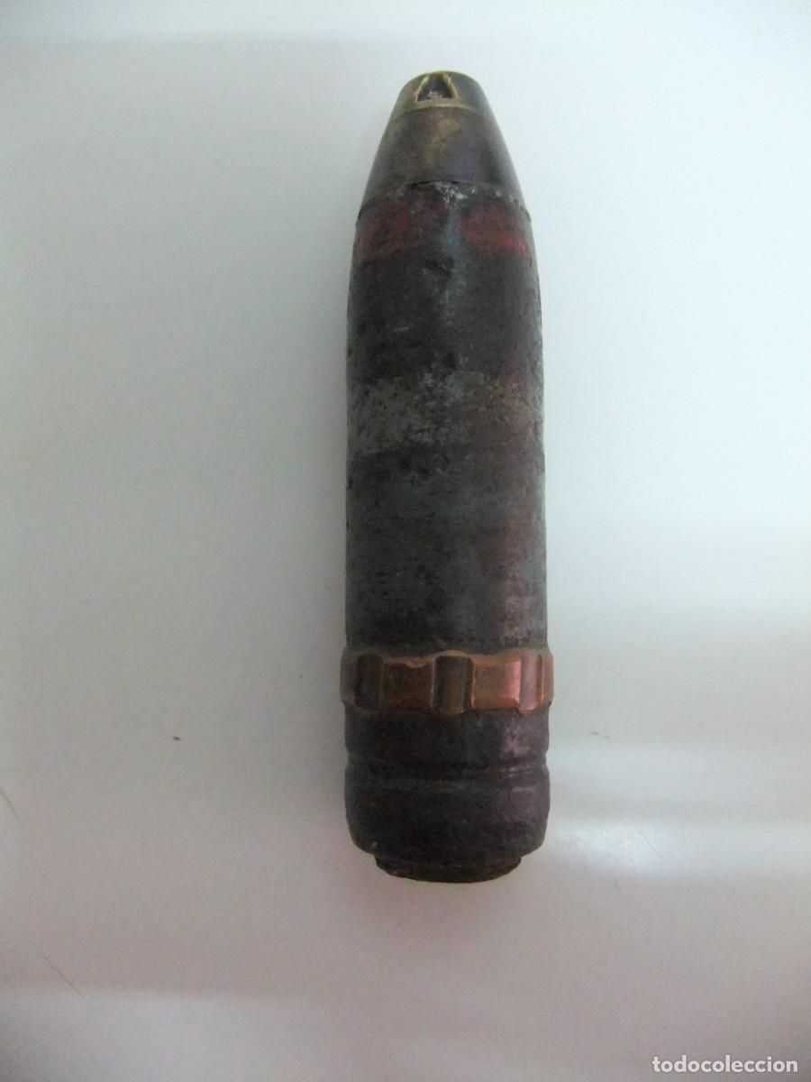 Militaria: proyectil italiano de 20 mm
