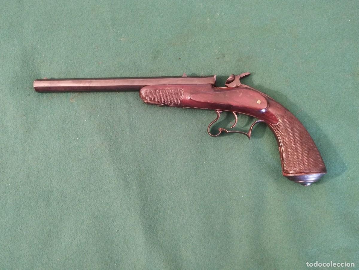 Militaria: Pistola de tiro al blanco tipo Flobert, monotiro, calibre 5,5 mm de percusi&oacute;n anular.