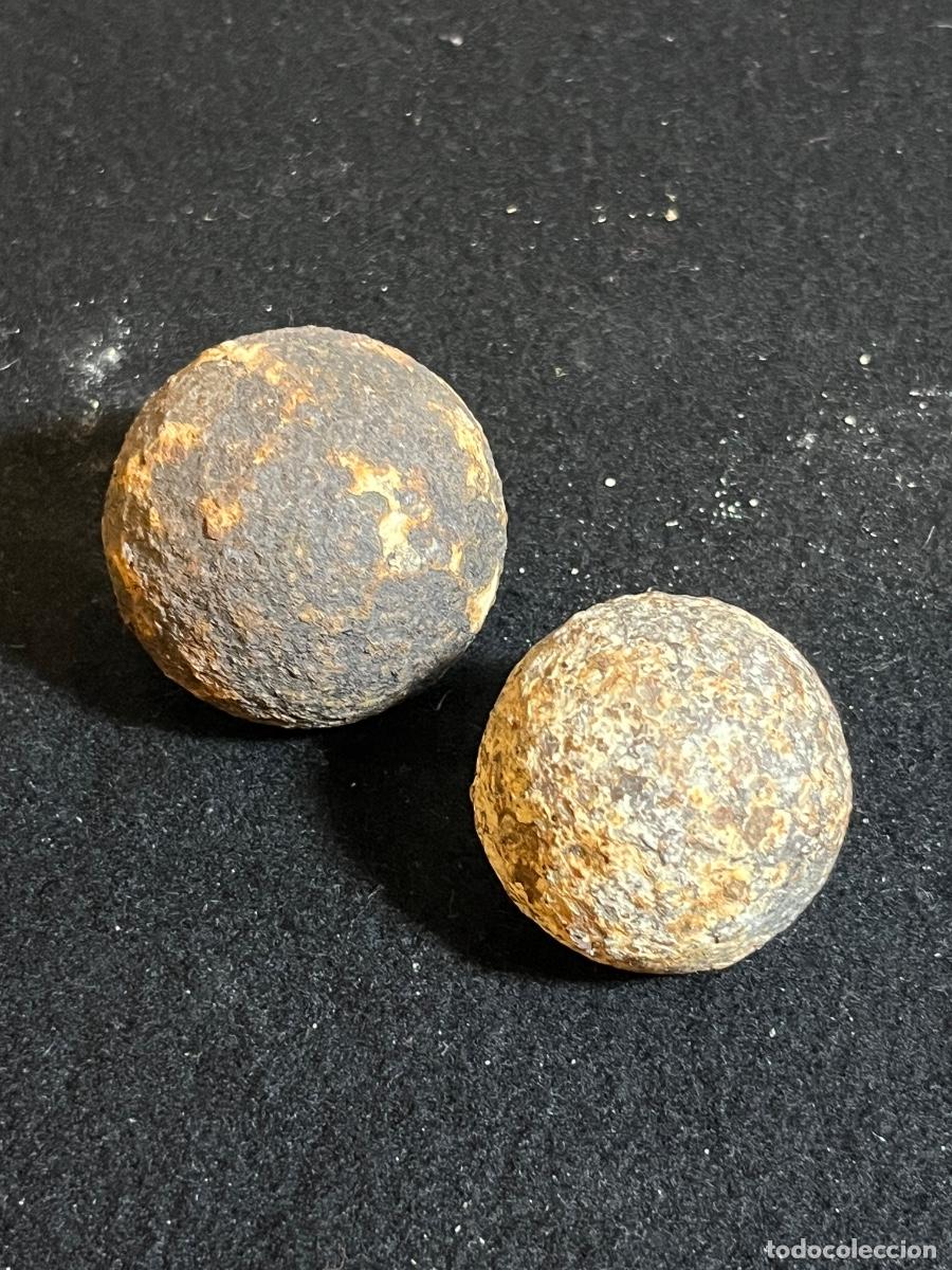 Militaria: Balas de ca&ntilde;&oacute;n antiguas hierro macizo artiller&iacute;a militar vintage colecci&oacute;n hist&oacute;rica 1800