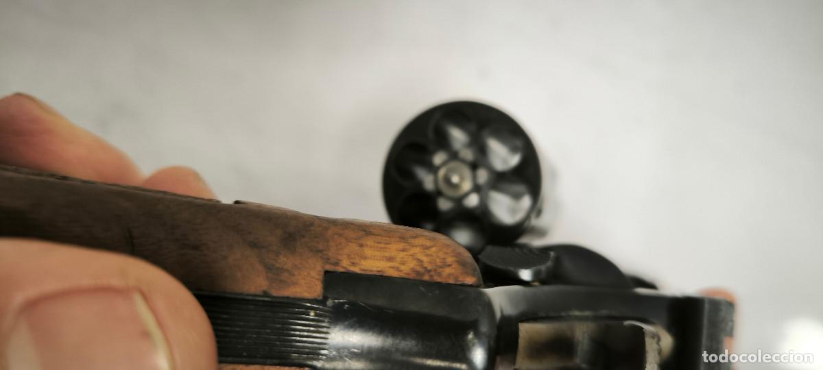 Militaria: Revolver Smith & Wesson combat masterpiece 38 special