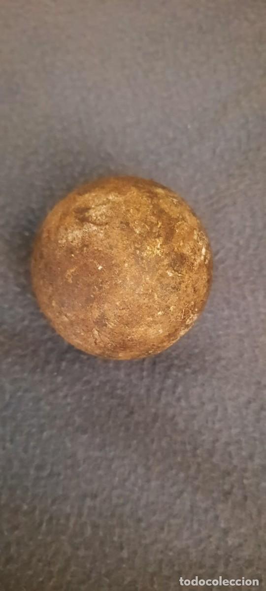 Militaria: ANTIGUA BALA DE HIERRO PARA CA&Ntilde;ON. APROXIMADAMENTE 0,825 KG. Y 5,5 CM DE DI&Aacute;METRO