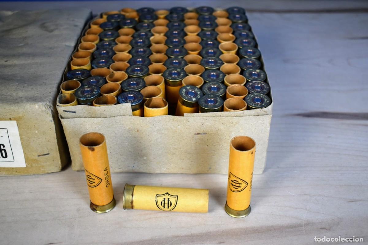 Militaria: Caja de 100 cartuchos cart&oacute;n vac&iacute;os calibre 16 de Hijos de Orbea a&ntilde;os 50