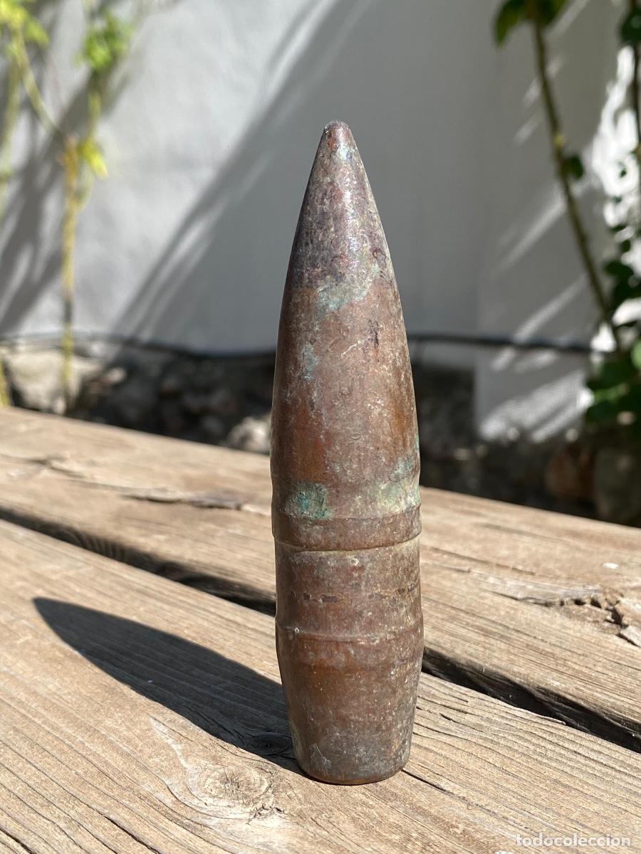 Militaria: Proyectil inerte pisapapeles munici&oacute;n bala sin vaina 11cms guerra civil