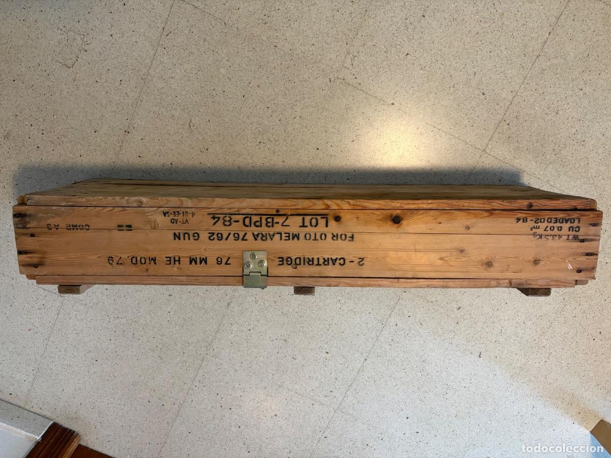 Militaria: Caja militar original madera &mdash; Munici&oacute;n 76mm OTO Melara 76/62 &mdash; A&ntilde;os 80