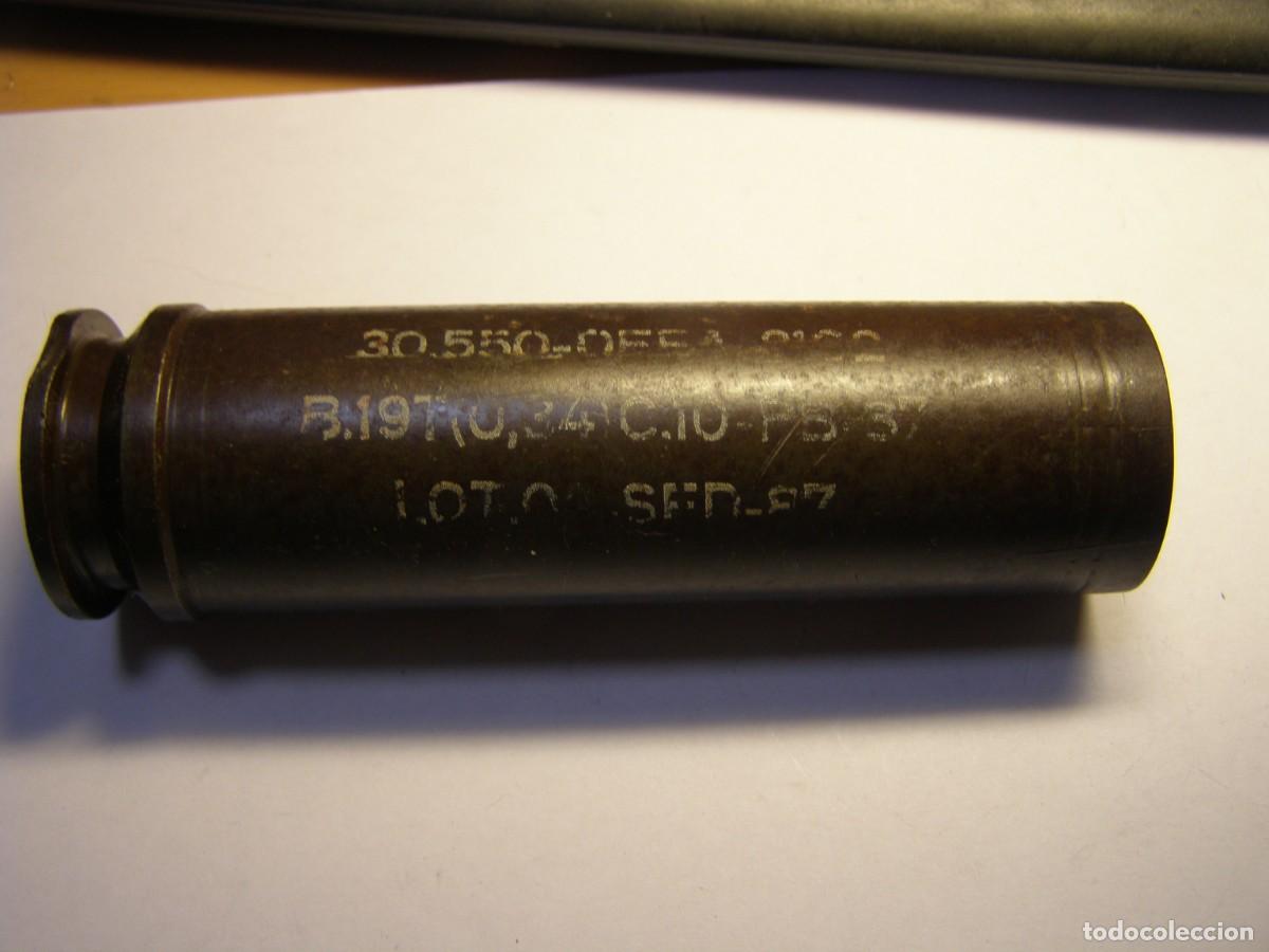 Militaria: Vaina para ca&ntilde;&oacute;n de 30 x 112 mm. antia&eacute;reo. INERTE.