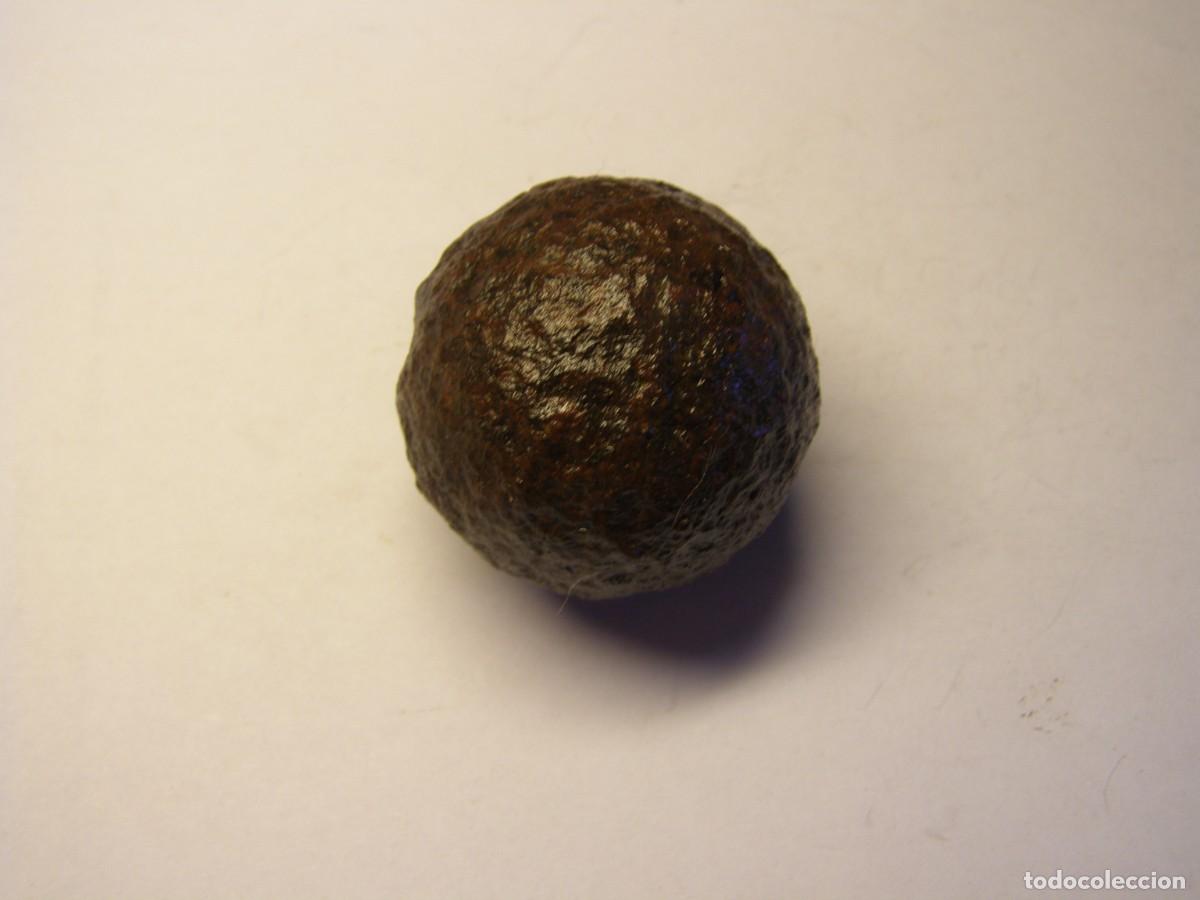 Militaria: Bala de ca&ntilde;&oacute;n de la Guerra de la Independencia. Maciza e inerte.