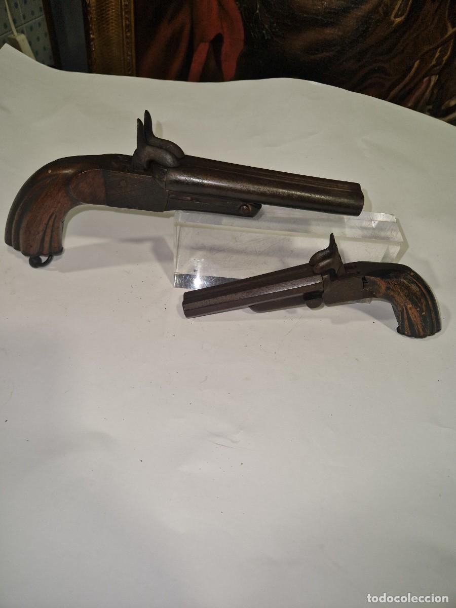 Military Antiques: Dos pistolas francesas de espiga Lefaucheux, c. 1850-1870.