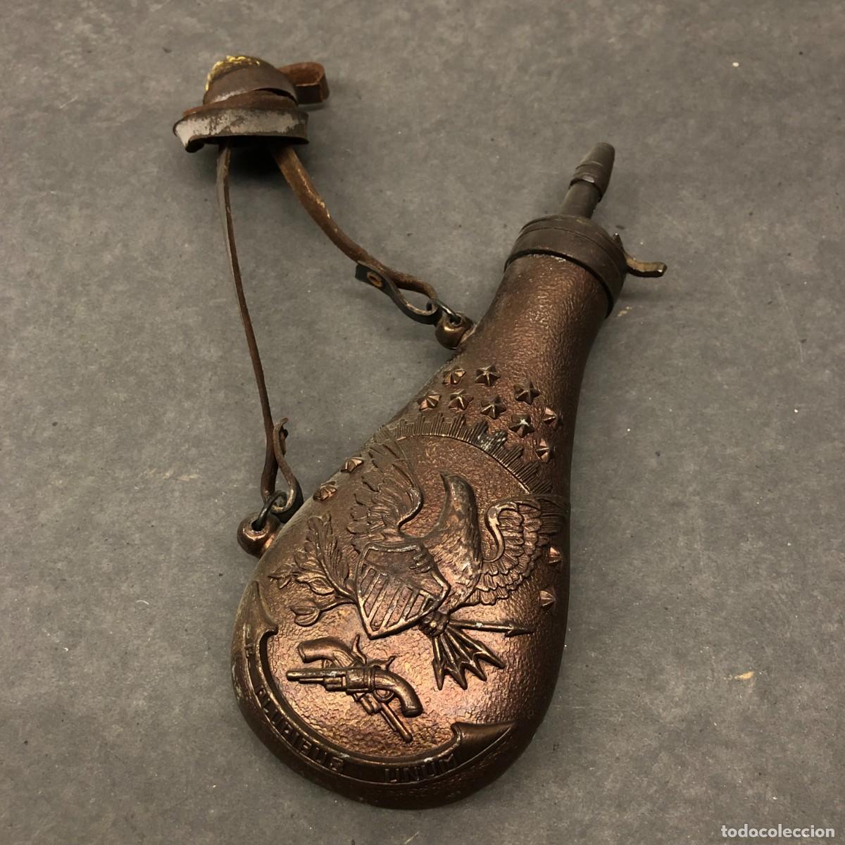 Militaria: ANTIGUA POLVORERA DE METAL ESTADOUNIDENSE - AMERICANA - GUERRA DE SECESI&Oacute;N - 21 X 8 CM / 1710