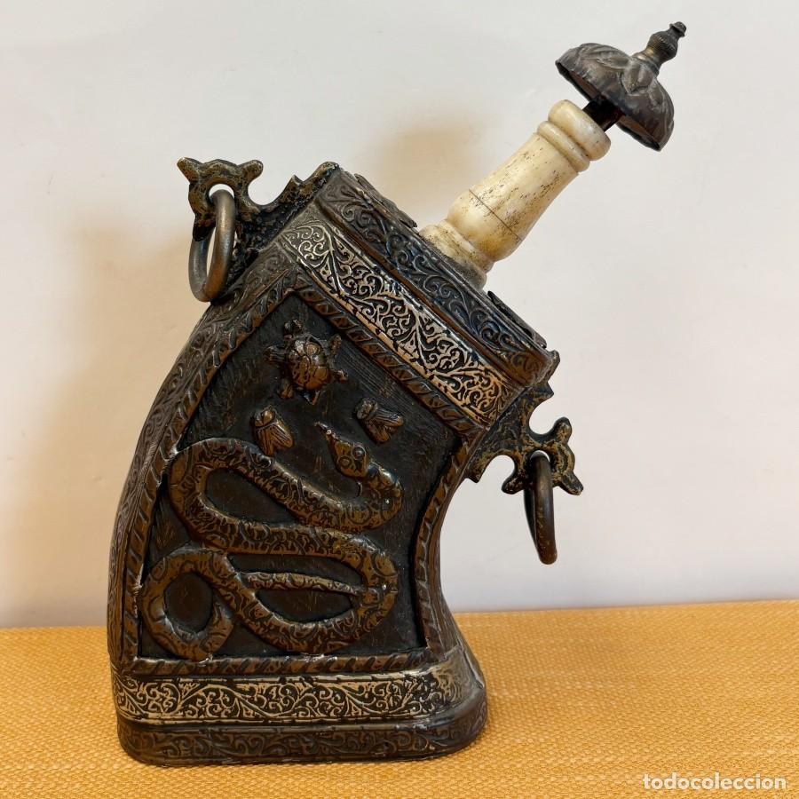 Militaria: Polvorera Bereber Marroqu&iacute; Antigua
