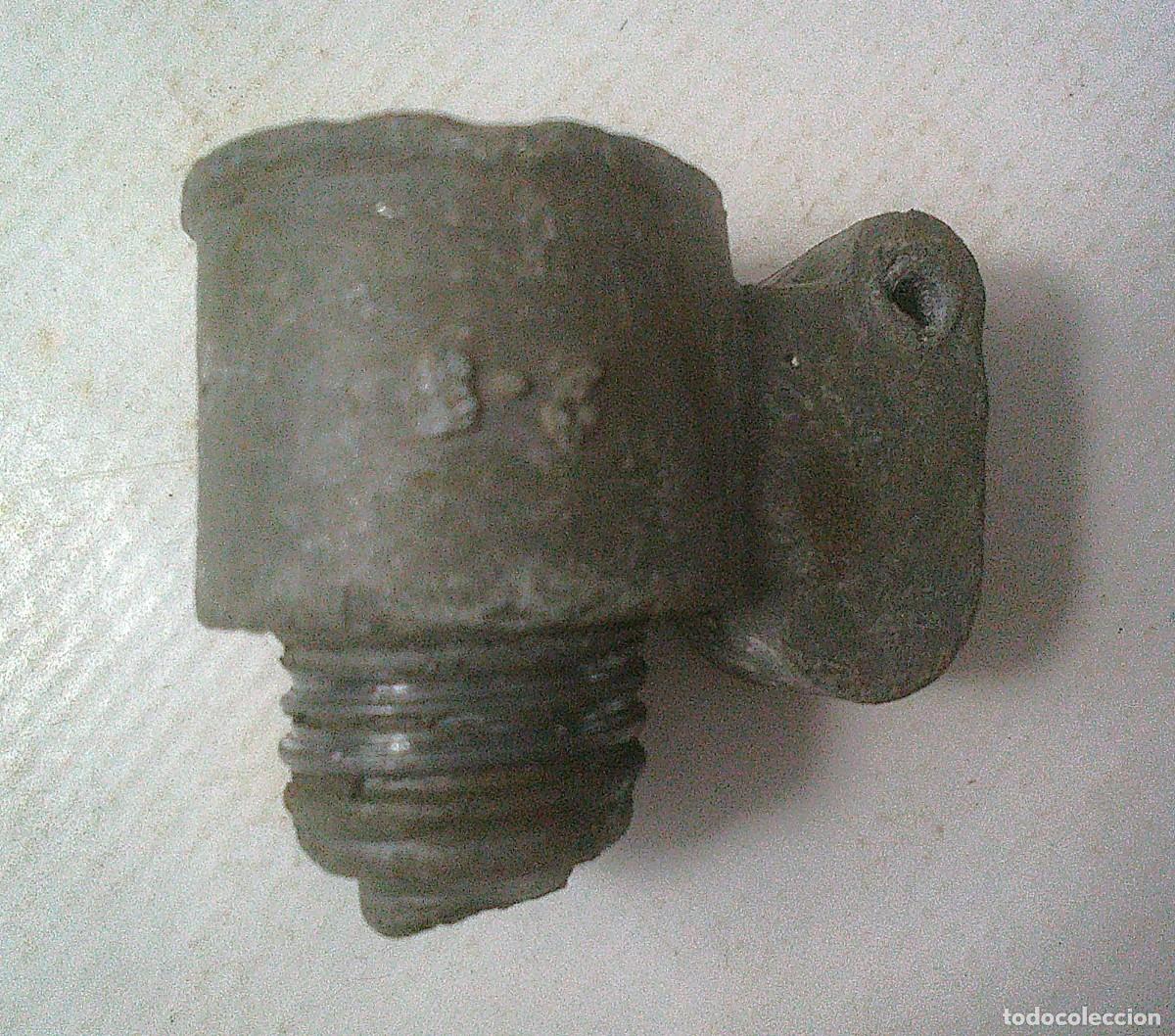 Militaria: CABEZA DE ESPOLETA B - 3 PARA GRANADA UNIVERSAL U OTRAS USADA EN LA GUERRA CIVIL ESPA&Ntilde;OLA ORIGINAL