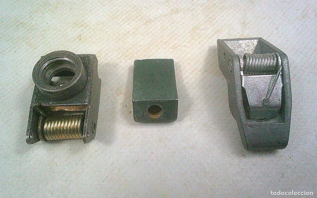 Militaria: PIEZAS MECANICAS DE TRES ESPOLETAS DE GRANADAS DE MANO