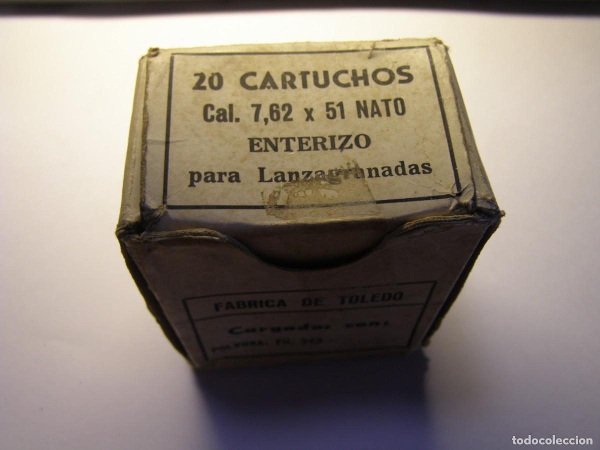 Militaria: Antigua caja vac&iacute;a para cartuchos calibre 7.62 x 51 mm., de fogueo, para lanzagranadas.