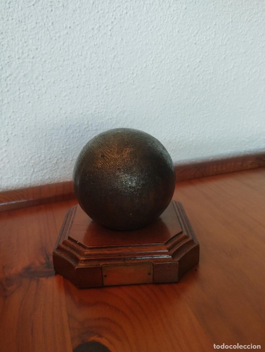 Militaria: Projectil acero para &rdquo; Ber&ccedil;o&rdquo; * peque&ntilde;o ca&ntilde;&oacute;n de bronce , seculo XVII/XVIII