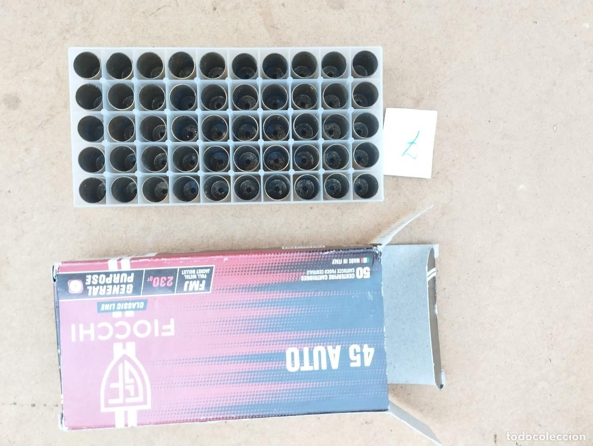 Militaria: 50 vainas vacias 45 ACP