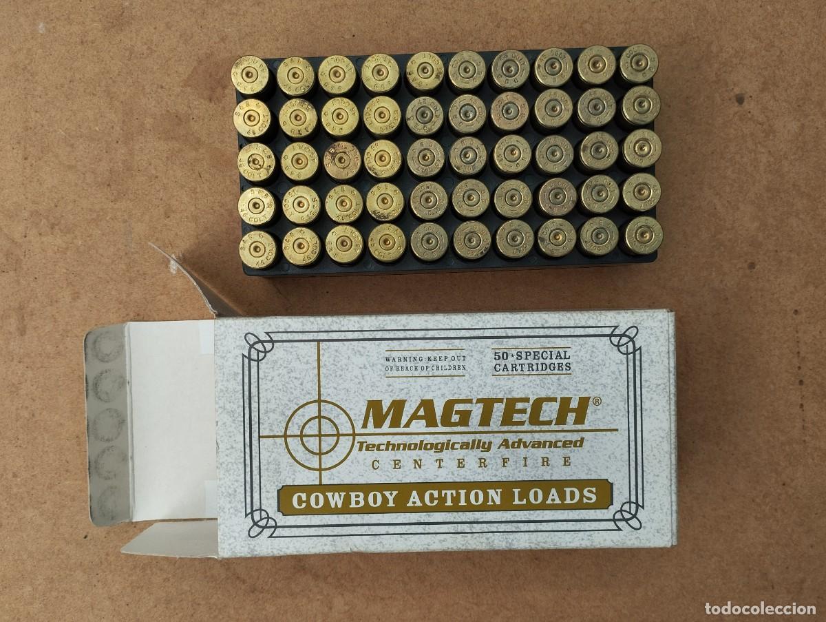 Militaria: 50 vainas vacias 45 COLT