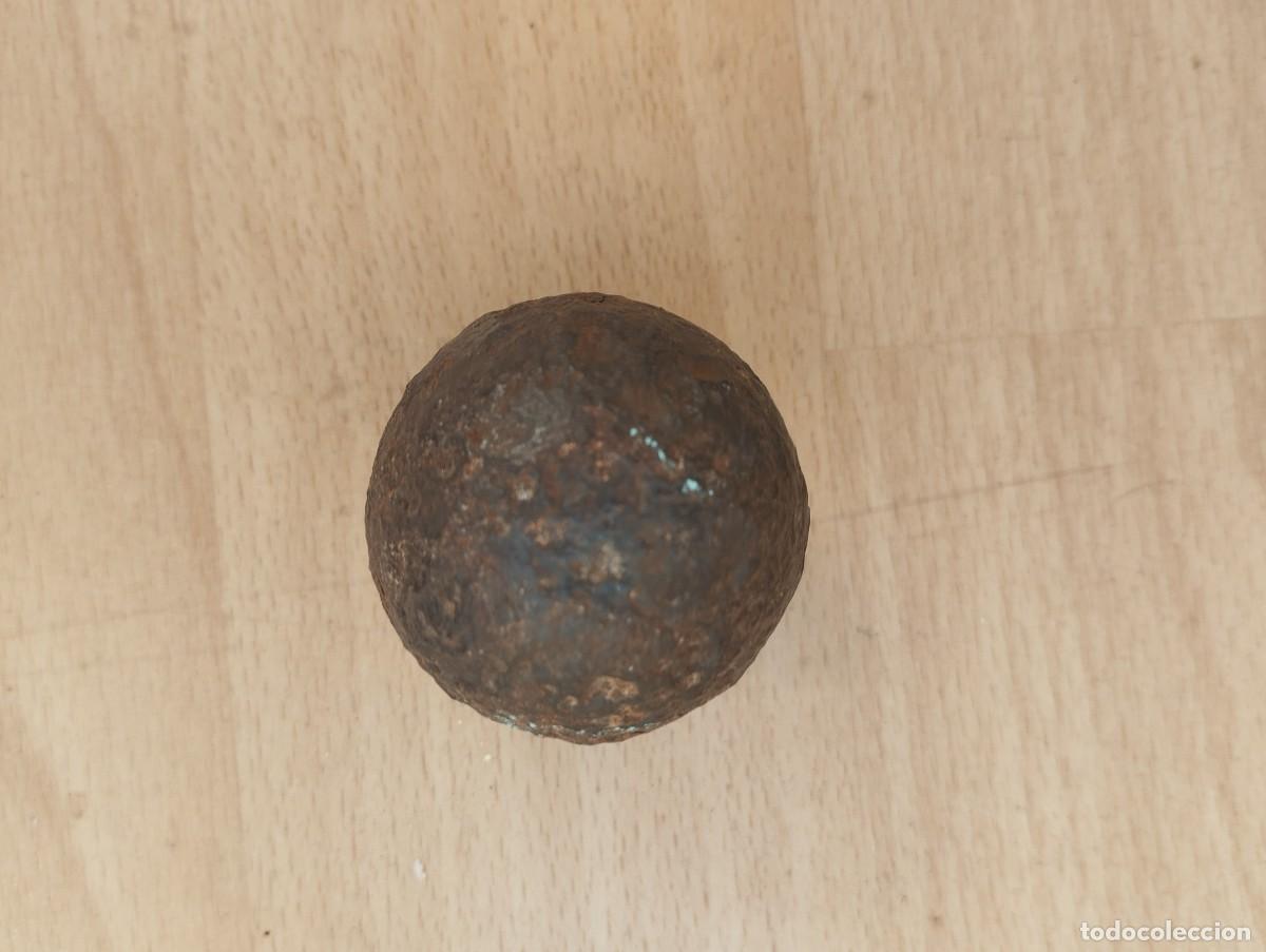 Militaria: bola ca&ntilde;on falconete 39,5 mm