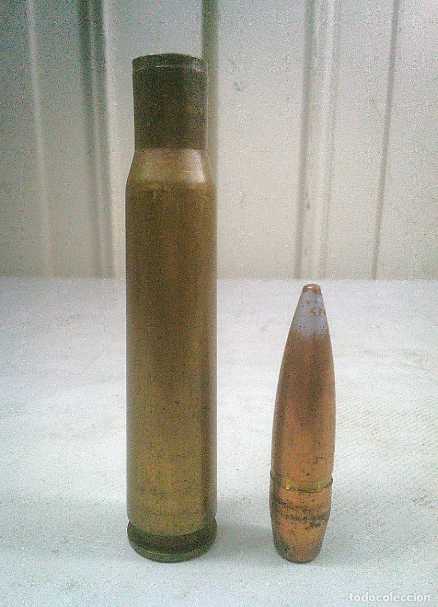 Militaria: CARTUCHO ESPA&Ntilde;OL PERFORANTE DE 12,7 12,70 MM 12,7X99 CALIBRE 50 CAL 50 MMM
