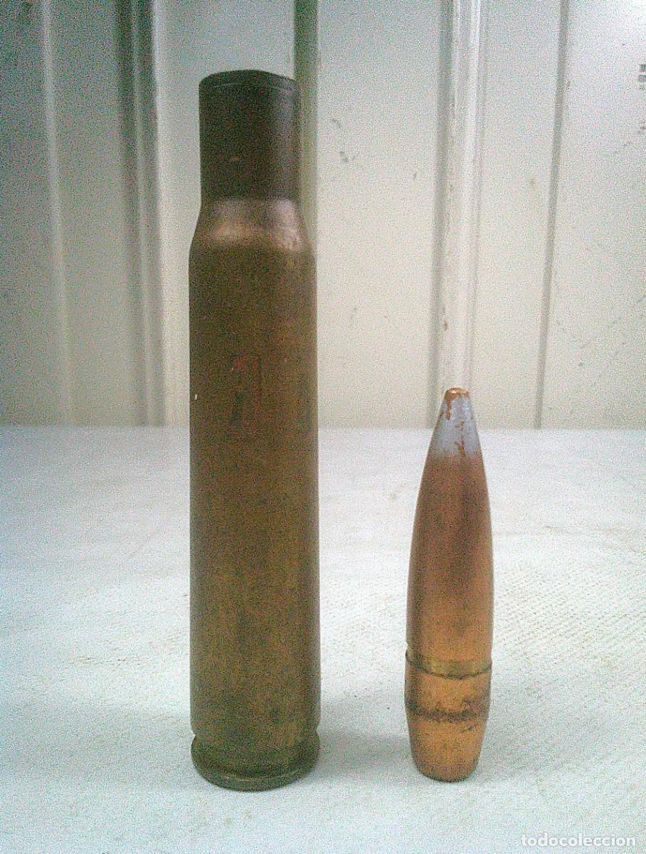 Militaria: CARTUCHO ESPA&Ntilde;OL PERFORANTE DE 12,7 12,70 MM 12,7X99 CALIBRE 50 CAL 50 SB 1972