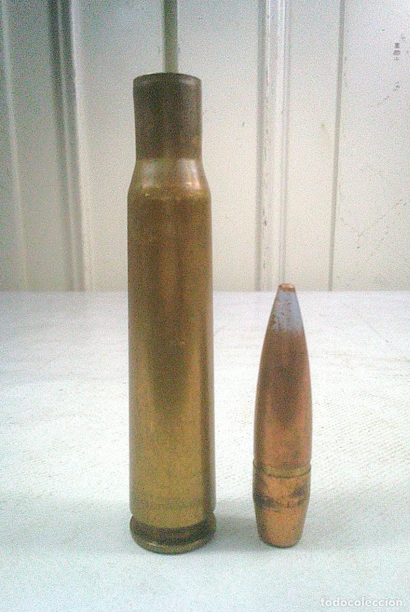 Militaria: CARTUCHO ESPA&Ntilde;OL PERFORANTE DE 12,7 12,70 MM 12,7X99 CALIBRE 50 CAL 50 FABRICADO REUTILIZADO POR MMM