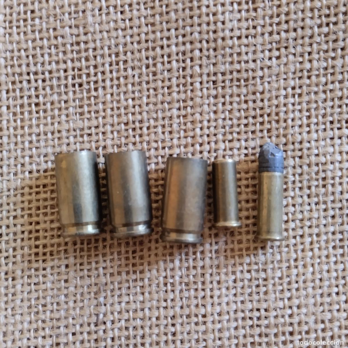 Militaria: VAINAS 9 MM PARABELLUM Y 22 LR