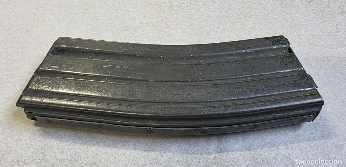 Militaria: Cargador vac&iacute;o para M16 - Foto 2