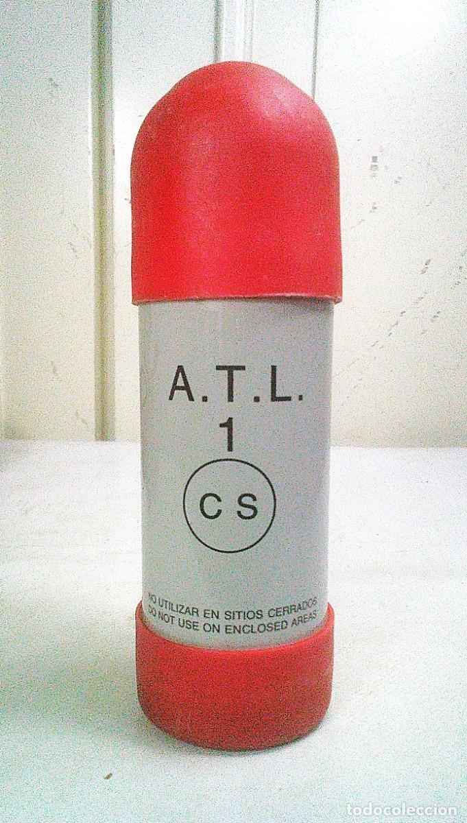 Militaria: BOTE LACRIMOGENO ATL 1 CS ARTIFICIO TRIPLE LACRIMOGEN PARA LANZAR CON BOCACHA Y FUSIL A&Ntilde;OS 90 Y 2000