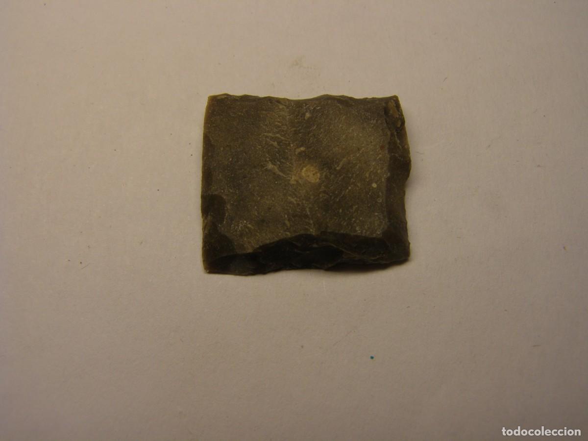 Militaria: Pedernal, gun flint, pierre fusil, de s&iacute;lex para arma de avancarga para tiro y recreaci&oacute;n hist&oacute;rica.