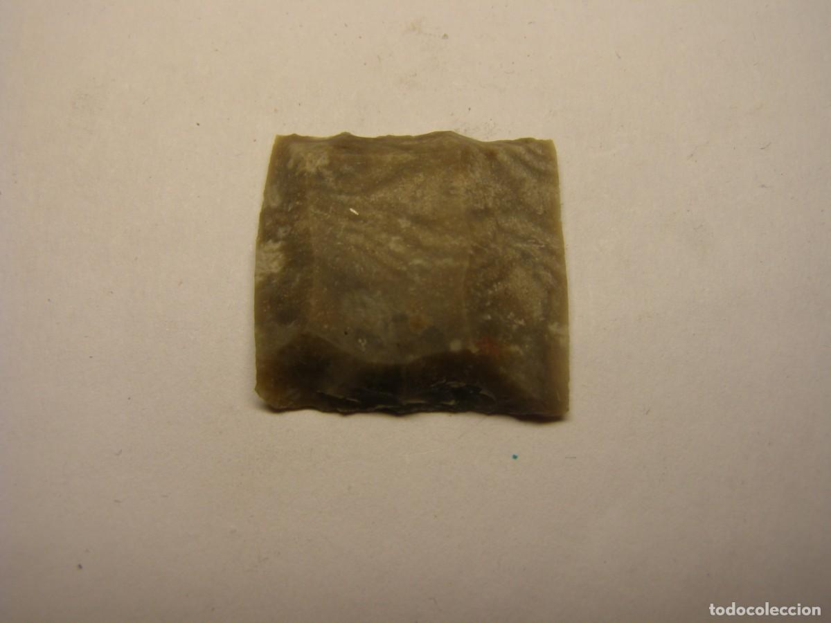 Militaria: Pedernal, gun flint, pierre fusil, de s&iacute;lex para arma de avancarga para tiro y recreaci&oacute;n hist&oacute;rica.