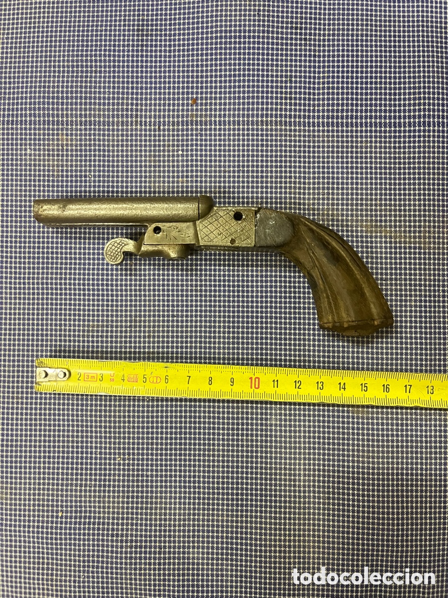 Militaria: Lote antiguo de pistola y perdigonera