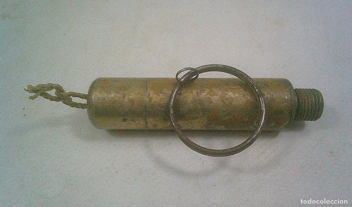 Militaria: DETONADOR FRANCES A TRACCION ALLUMEUR &Agrave; TRACTION M&Eacute;TALLIQUE MLE. 1951 PARA MINAS, CARGAS Y TRAMPAS