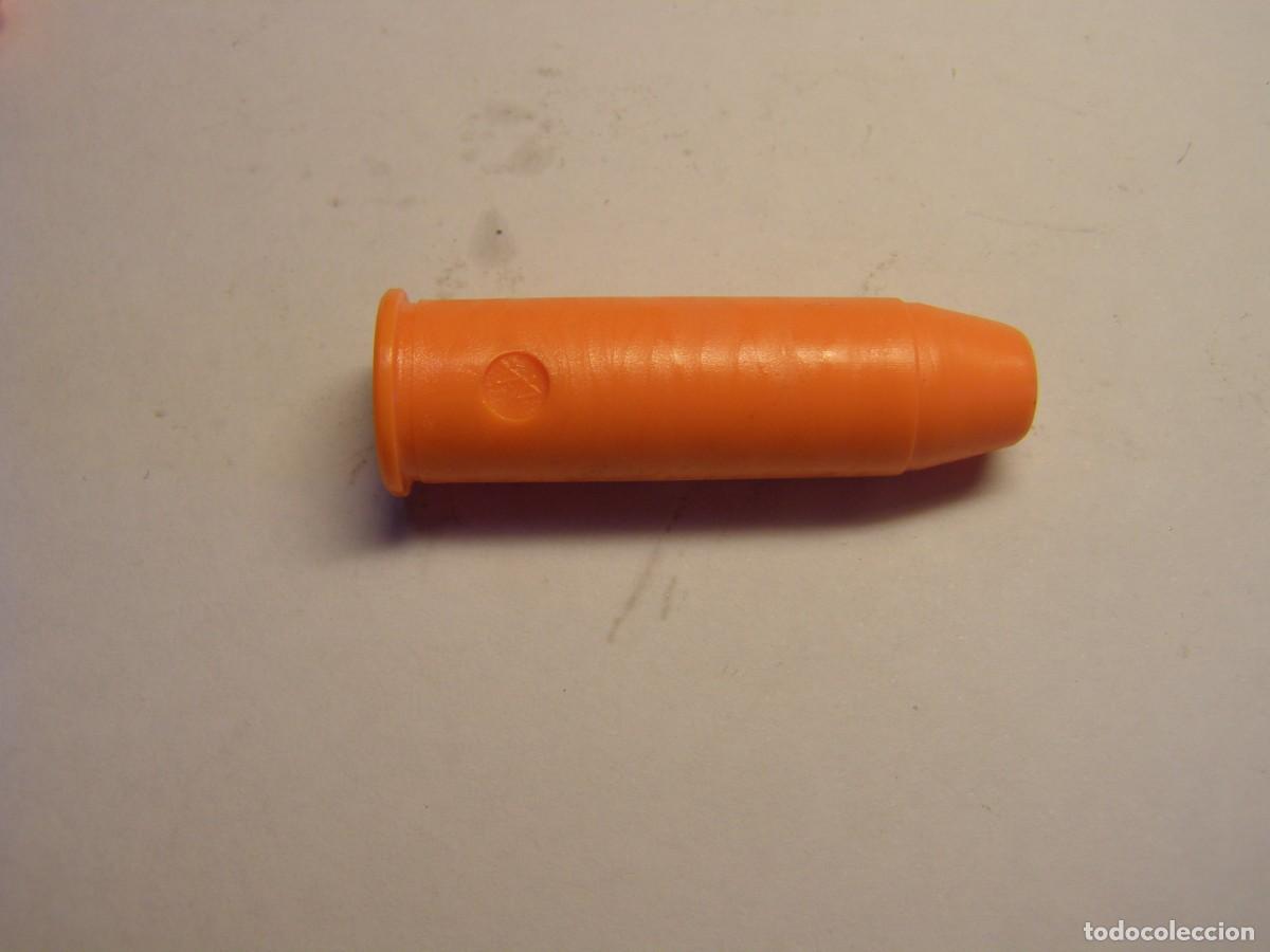 Militaria: Cartucho inerte, alivia percutores, calibre 44 REM MAG.