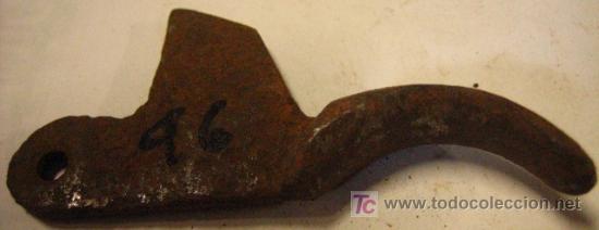 Militaria: Gatillo de escopeta - Foto 1