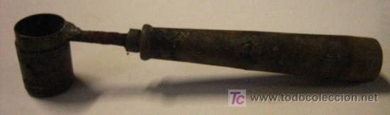 Militaria: Dosificador de p&oacute;lvora - Foto 1