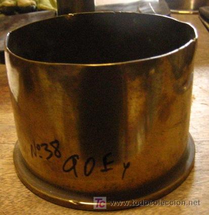 Militaria: Vaina de 85 cms de alto y 117 cms de di&aacute;metro aprox. - Foto 1
