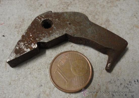 Militaria: Pieza de arma corta - Foto 1